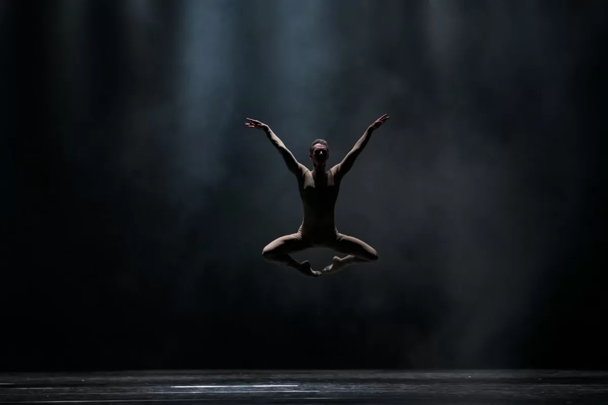 6__Vibrations__Bill__fot___ph___Serghei_Gherciu.webp
